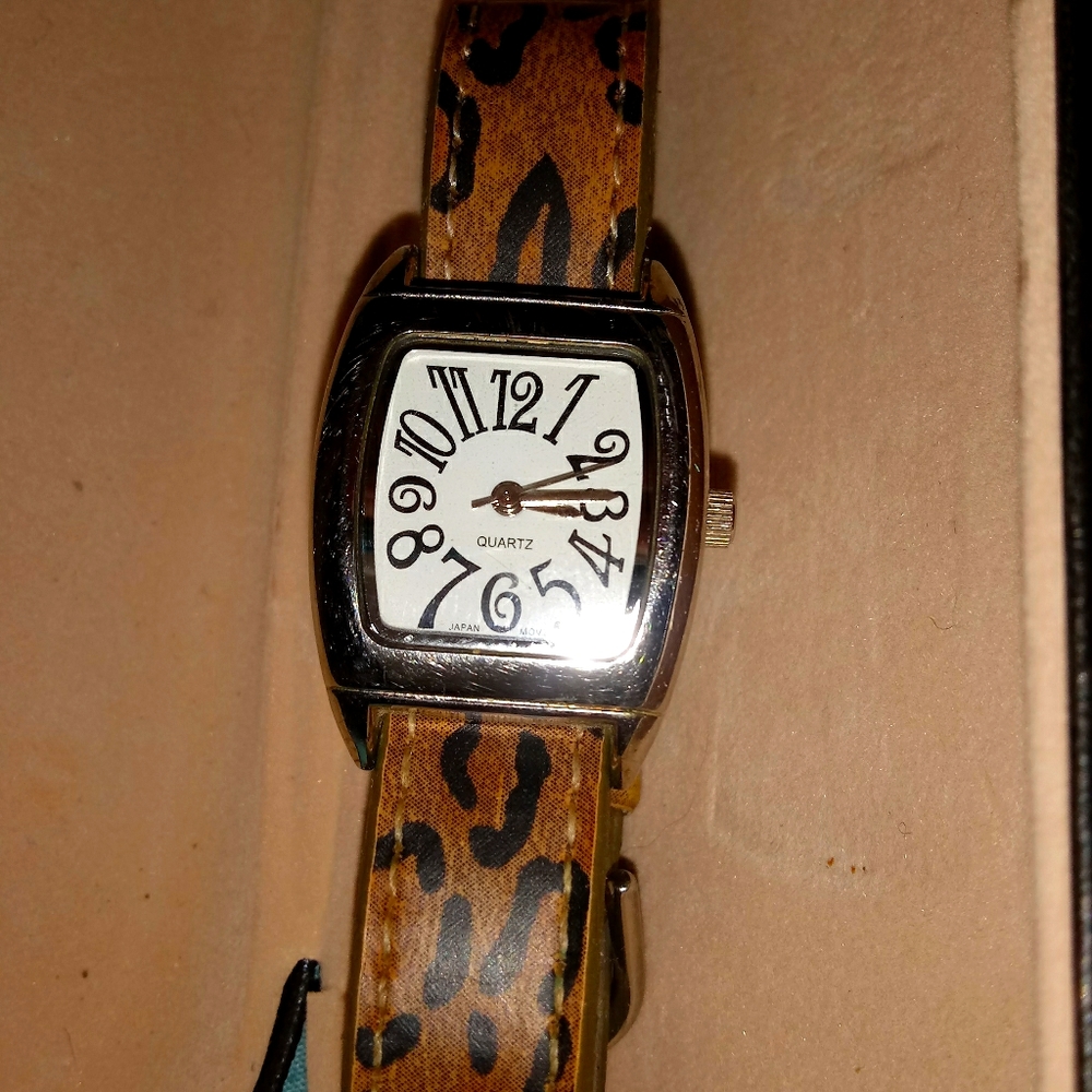 Animal Print Quartz Watch